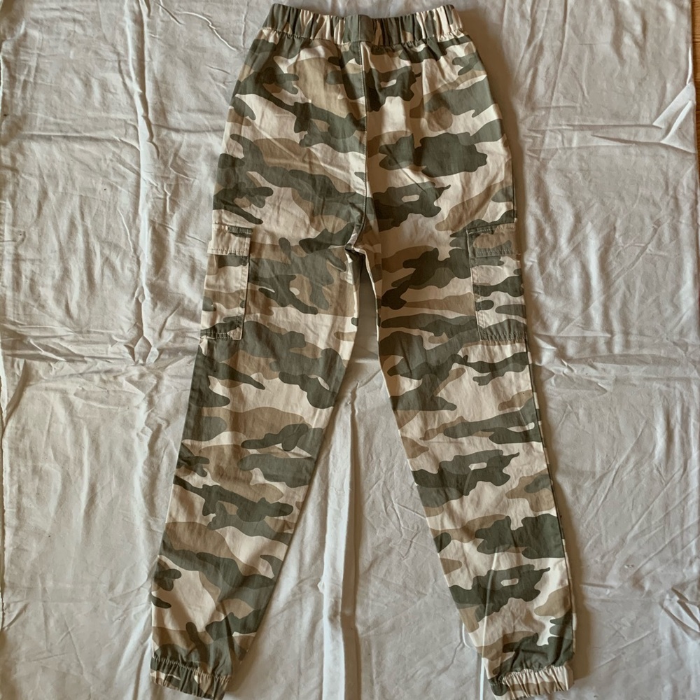 H&M Camo Print Cargo Pants